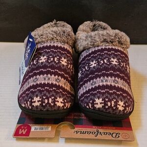 DEARFOAMS SLIPPERS NWT